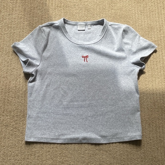 Sunday Best Besthug Little Ribbed T-Shirt, size L, Heather Chrome/Bow - Picture 1 of 7
